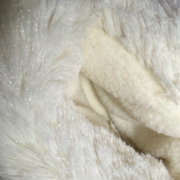 Cozy Faux Fur Slipper Booties - Picture 5 of 5